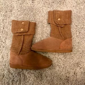 Bearpaw knit boots